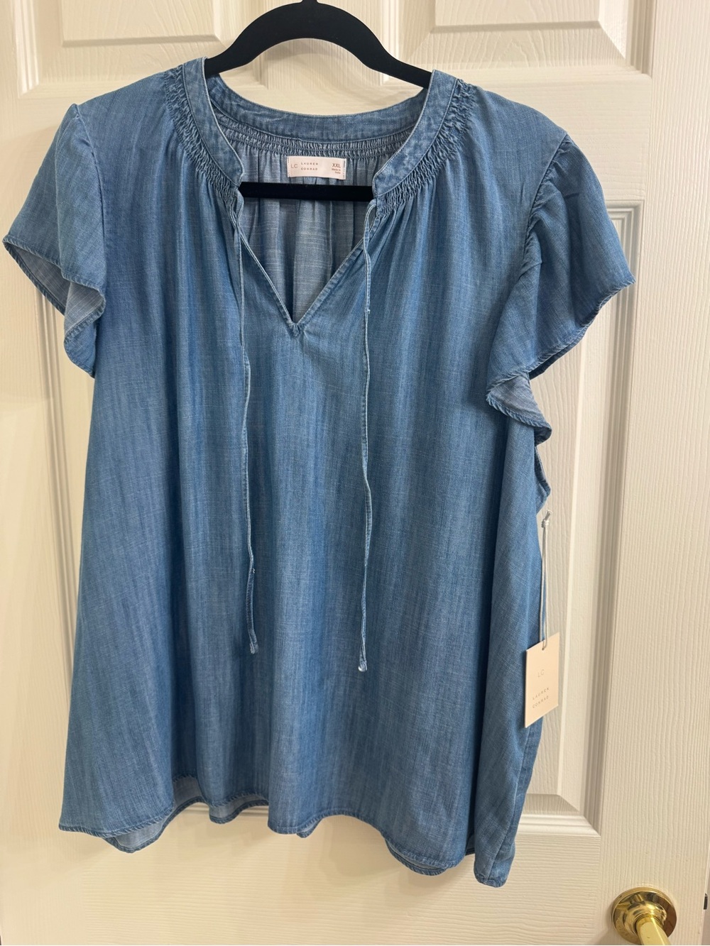 LC Lauren Conrad Light Blue Denim-Look Flutter Sleeve Size XXL